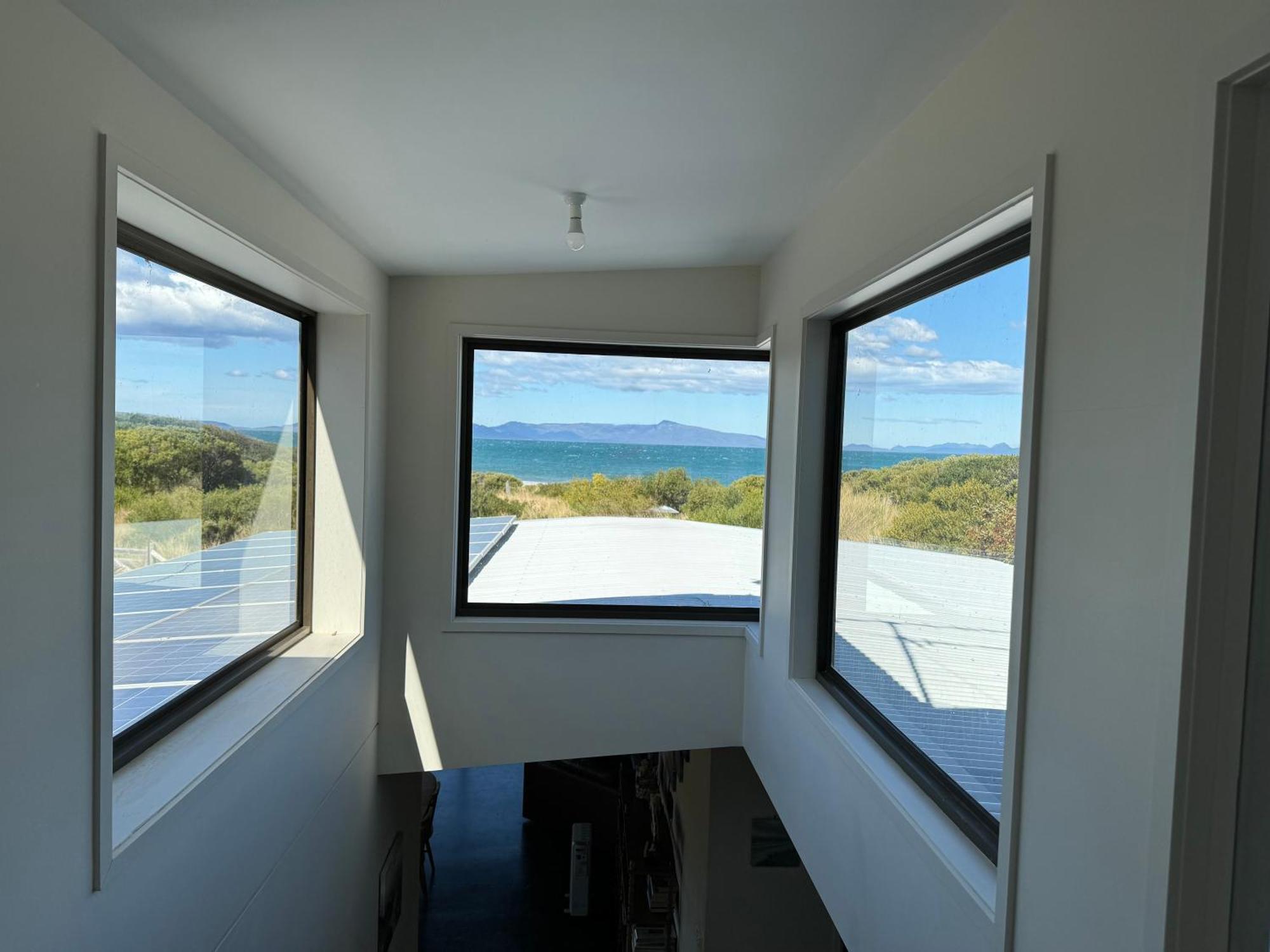 Beach Front Retreat At Dolphin Sands Villa Exterior photo